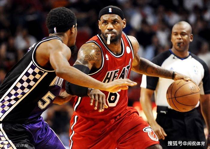 AYX爱游戏中国-领先优势明显首场状态出色，快船观众沸腾！，詹姆斯重返赛场引发球迷热议的简单介绍-AYX爱游戏中国