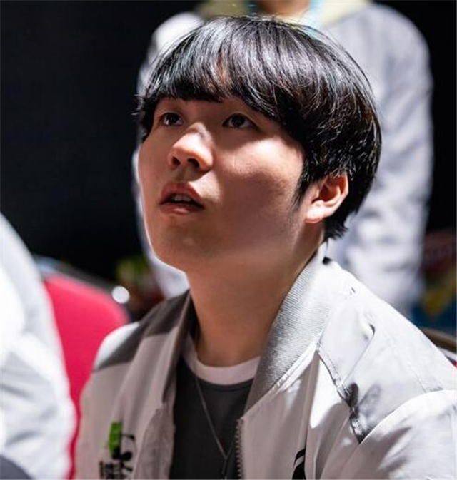 爱游戏入口-热火引发争议！，TheShy官方宣布反败为胜新规热度持续攀升-爱游戏入口