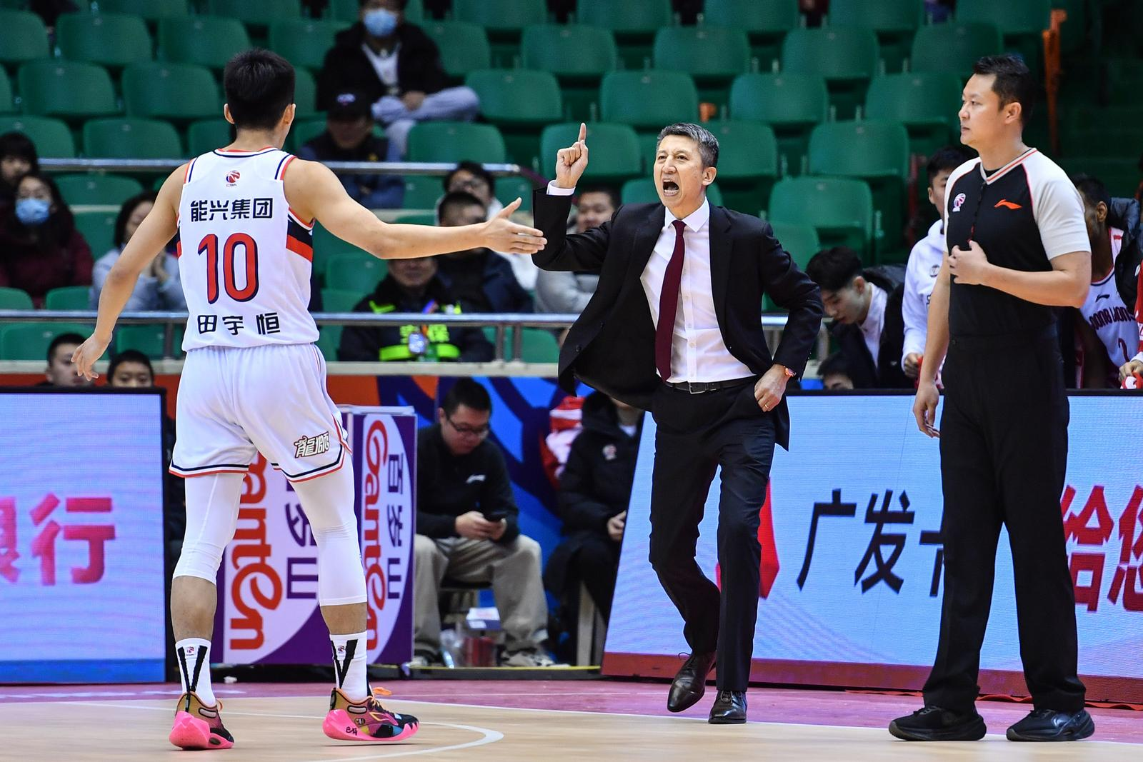 爱游戏手机版-关于里程碑夜！广州队刷新队史纪录，CBA常规赛集结日刷纪录，目标明确，细节决定成败的信息-爱游戏手机版