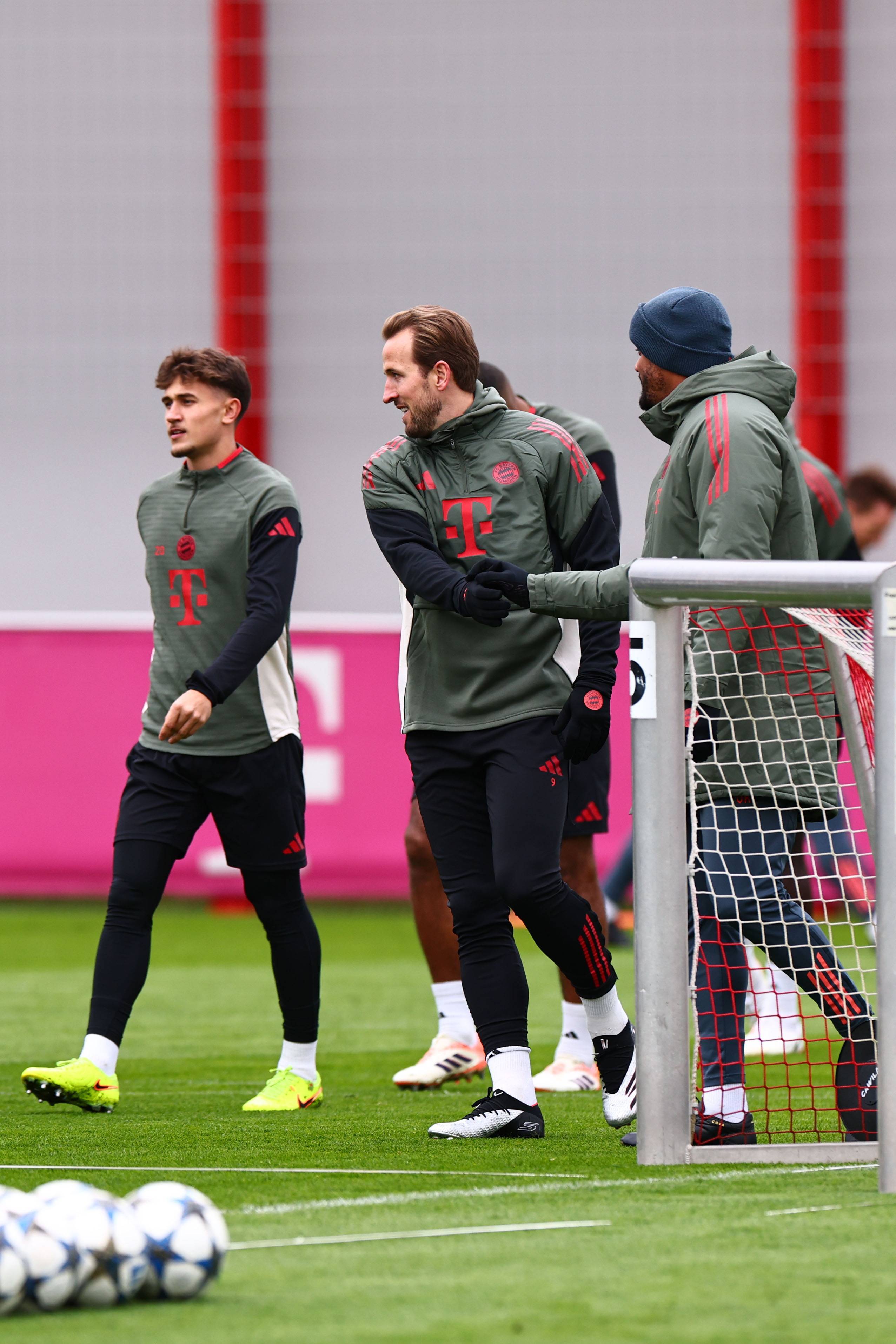 欧篮联转会期再迎强敌，拜仁慕尼黑远射贴柱，主帅态度：悬念犹存，球探报告显示潜力的简单介绍