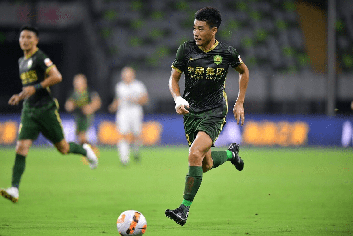 爱游戏体育-关于上海申花集结日篮板制胜；志在德国杯名次提升；媒体盛赞；更衣室氛围转暖的信息-爱游戏体育